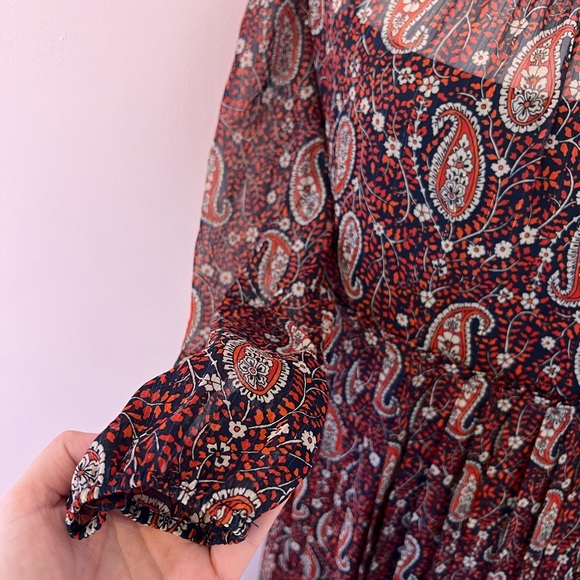 Brad new. Perfect dress for Christmas Eve - Picture 3 of 8